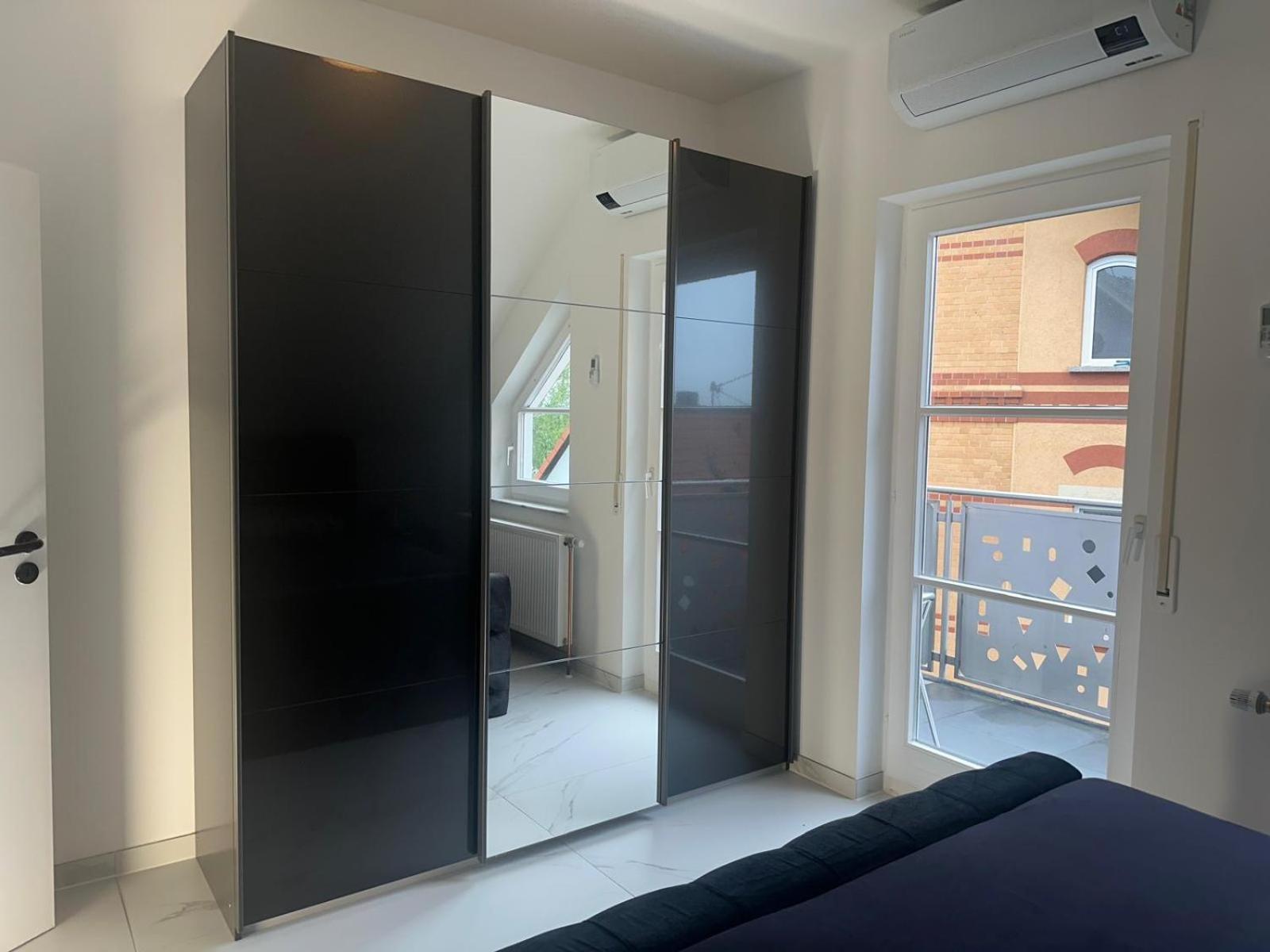 Flexible, Schoene Und Gut Aussehende Feriensuite Ройтлинген Екстериор снимка