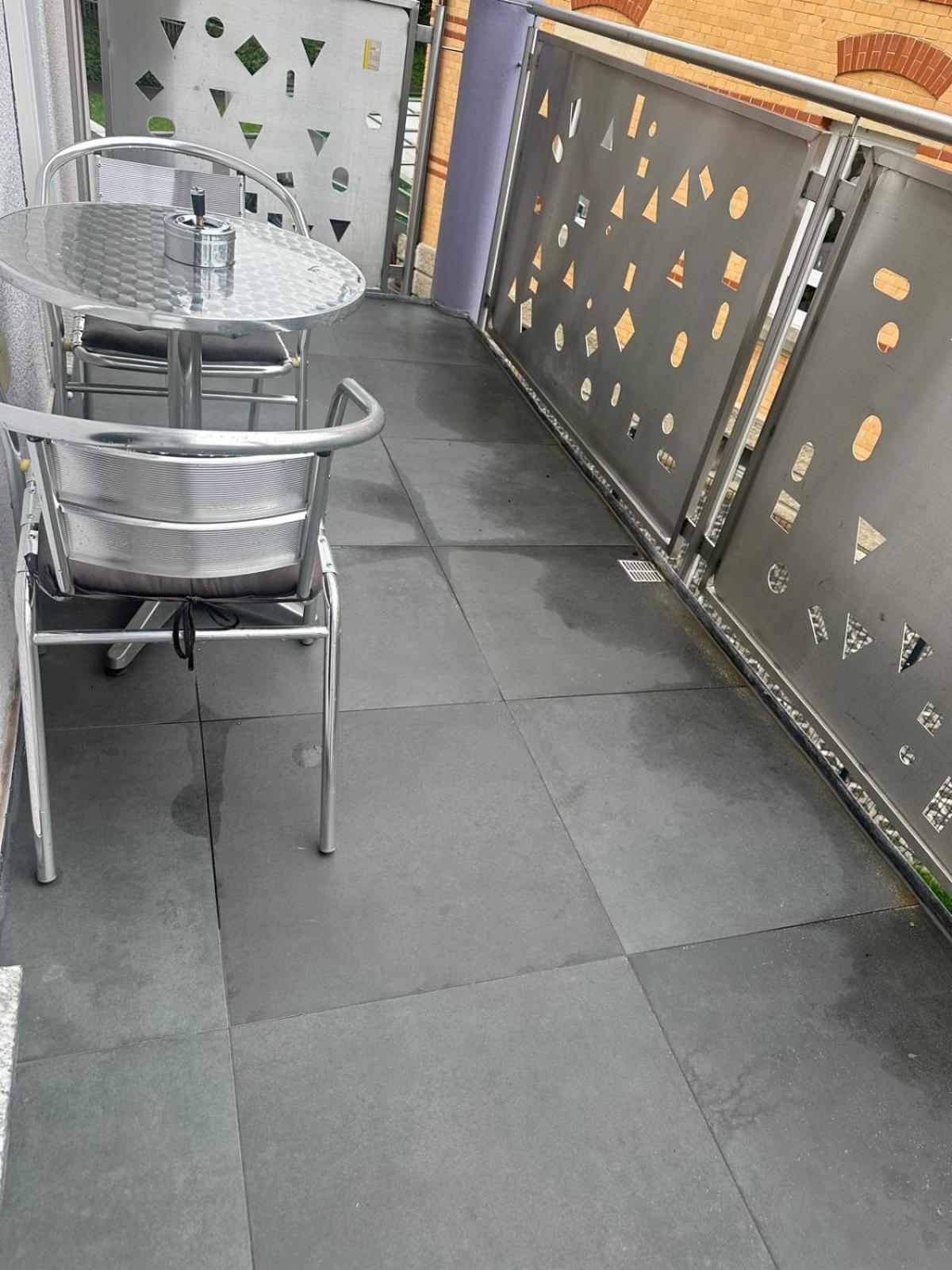 Flexible, Schoene Und Gut Aussehende Feriensuite Ройтлинген Екстериор снимка